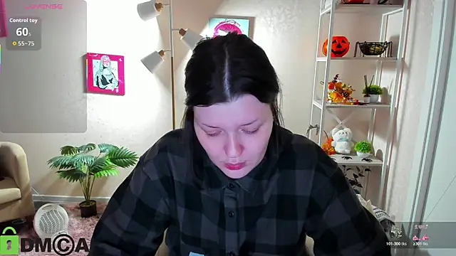 Michele Greenn online show from 11-18-25, 03:05