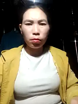 Snapshot of cicnci chatting on 10-07-25, 01:25 cicnci online show from 10-07-25, 01:25