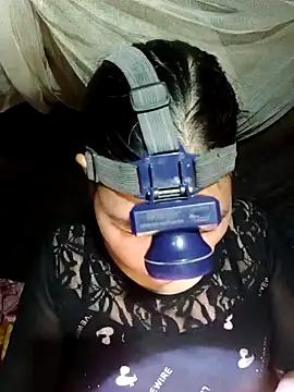 Snapshot of cicnci chatting on 10-10-25, 12:59 cicnci online show from 10-10-25, 12:59