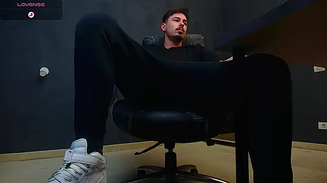 EnzoRace online show from 10-24-25, 06:21