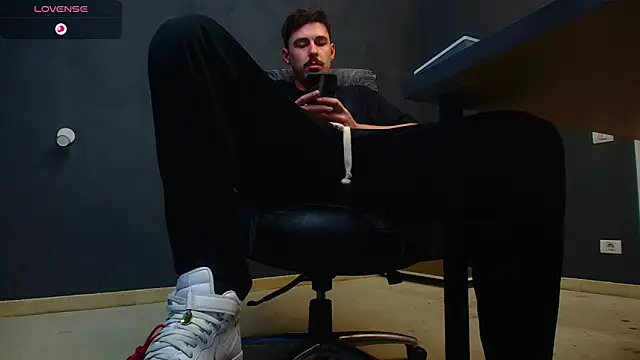 EnzoRace online show from 10-29-25, 05:53