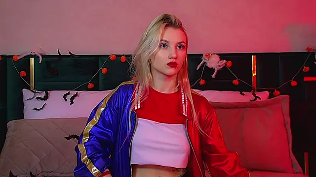 StacyEvances online show from 10-31-25, 06:25