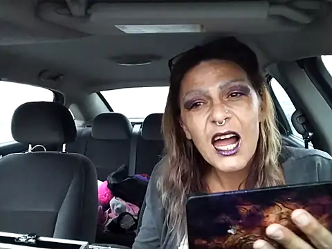 SparklesB1tch online show from 11-20-25, 11:26