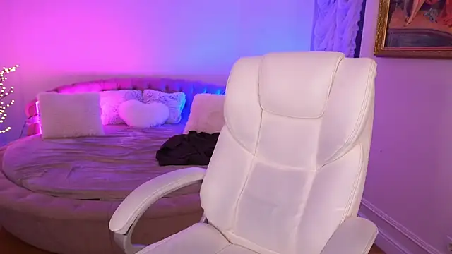 Snapshot of EricaSin chatting on 01-05-26, 05:27 EricaSin online show from 01-05-26, 05:27