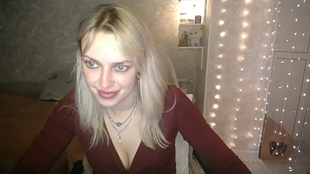 Snapshot of NickyAdamidi chatting on 10-23-25, 04:28 NickyAdamidi online show from 10-23-25, 04:28