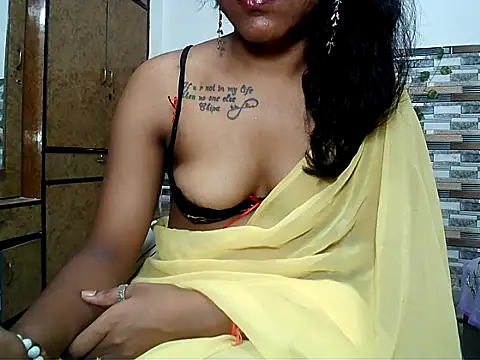 HOT AARVI11 online show from 10-06-25, 04:04