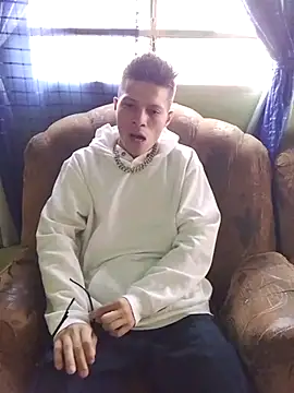 elinnki online show from 10-05-25, 03:10