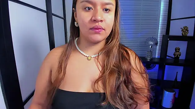 Snapshot of ElaBourn_ chatting on 09-28-25, 01:16 ElaBourn  online show from 09-28-25, 01:16