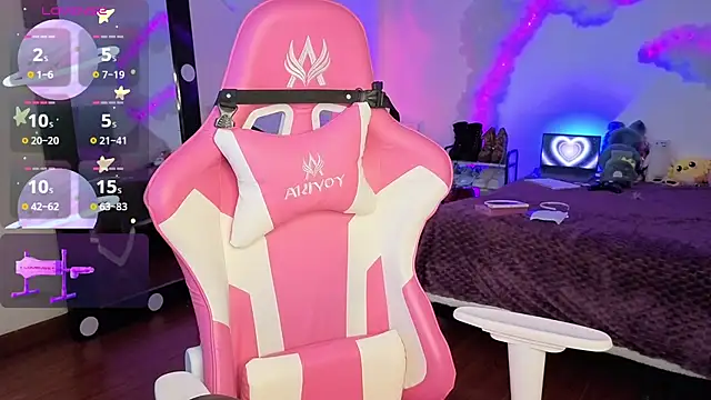 Snapshot of larah_uwu chatting on 11-17-25, 07:41 larah uwu online show from 11-17-25, 07:41