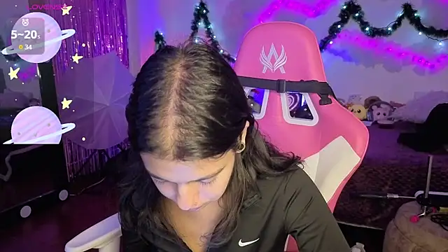 Snapshot of larah_uwu chatting on 01-07-26, 07:16 larah uwu online show from 01-07-26, 07:16