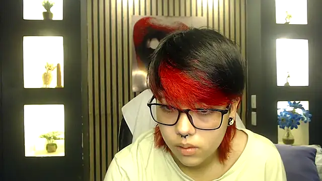 Snapshot of BJkoreanboy chatting on 10-02-25, 06:15 BJkoreanboy online show from 10-02-25, 06:15