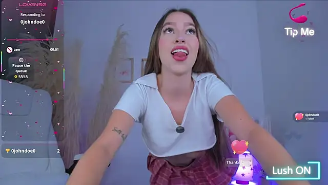 shannel moss   online show from 10-05-25, 11:24