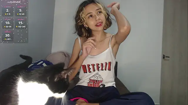 Snapshot of brisazanes chatting on 11-15-25, 05:16 brisazanes online show from 11-15-25, 05:16