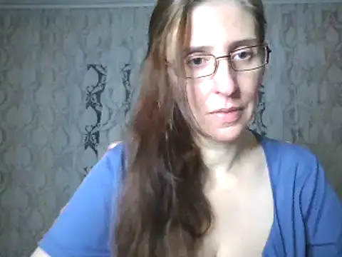 CandiCole online show from 11-21-25, 03:49