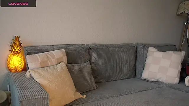 LucyxLou online show from 09-14-25, 10:25