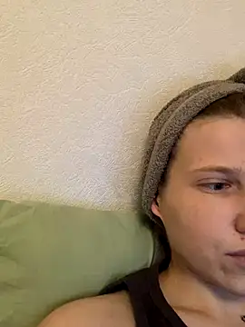 Snapshot of Leya_F chatting on 09-18-25, 06:54 Leya F online show from 09-18-25, 06:54