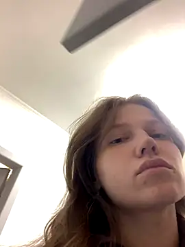 Snapshot of Leya_F chatting on 09-28-25, 06:13 Leya F online show from 09-28-25, 06:13