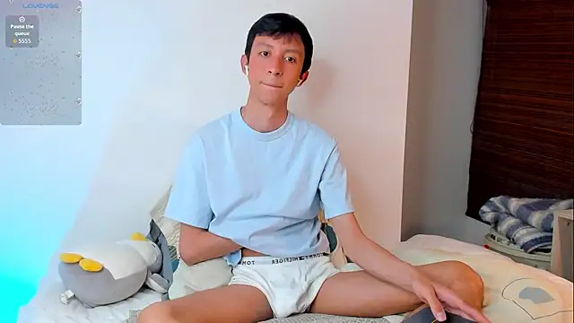 Snapshot of philip_twinkk chatting on 12-04-25, 01:48 philip twinkk online show from 12-04-25, 01:48