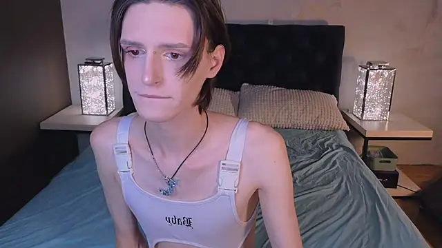 madi snow online show from 09-20-25, 05:19