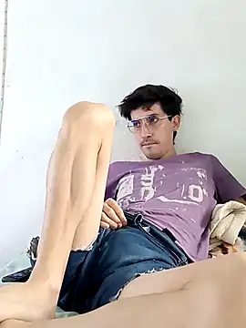 Snapshot of Dilanstrawberry chatting on 03-03-26, 09:31 Dilanstrawberry online show from 03-03-26, 09:31