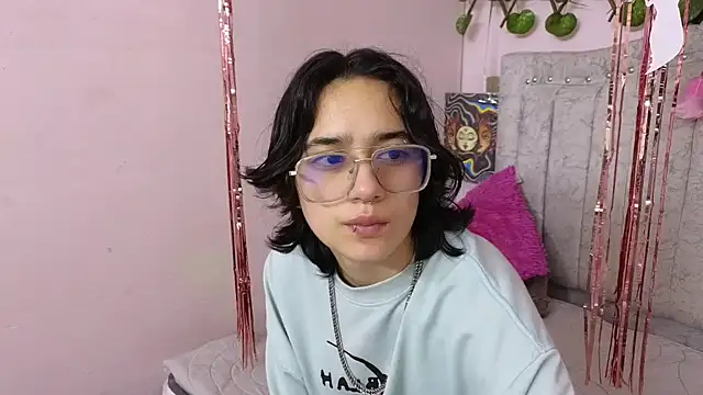 katalinathxandbritney1 online show from 10-03-25, 08:28