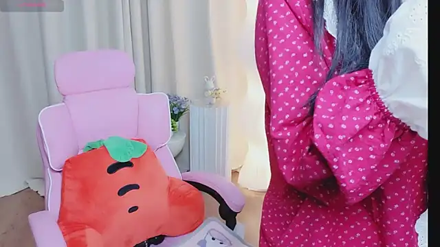 Miu-999 online show from 12-18-25, 02:06