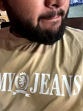 Snapshot of amitsharma7868 chatting on 10-09-25, 04:43 amitsharma7868 online show from 10-09-25, 04:43