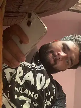 Snapshot of amitsharma7868 chatting on 11-21-25, 08:35 amitsharma7868 online show from 11-21-25, 08:35