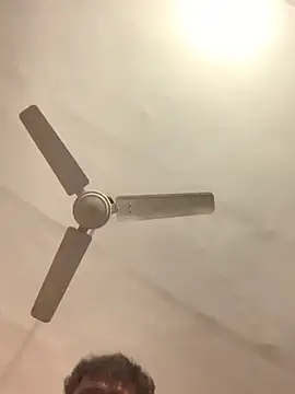 Snapshot of amitsharma7868 chatting on 11-27-25, 04:20 amitsharma7868 online show from 11-27-25, 04:20