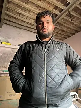 Snapshot of amitsharma7868 chatting on 12-02-25, 03:23 amitsharma7868 online show from 12-02-25, 03:23