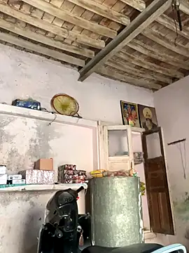 Snapshot of amitsharma7868 chatting on 12-03-25, 03:58 amitsharma7868 online show from 12-03-25, 03:58