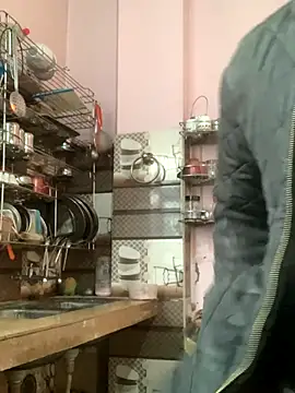 Snapshot of amitsharma7868 chatting on 12-15-25, 02:38 amitsharma7868 online show from 12-15-25, 02:38