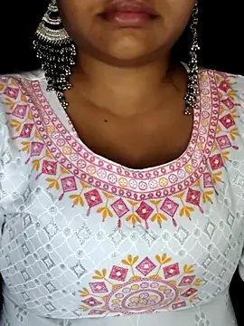 Snapshot of monika_555 chatting on 11-07-25, 10:37 monika 555 online show from 11-07-25, 10:37