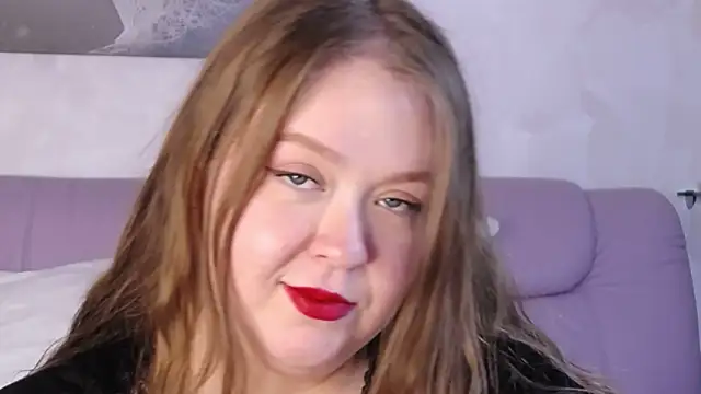 Snapshot of BettiBell chatting on 10-12-25, 07:24 BettiBell online show from 10-12-25, 07:24