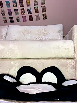 Rinamay  online show from 11-30-25, 11:09