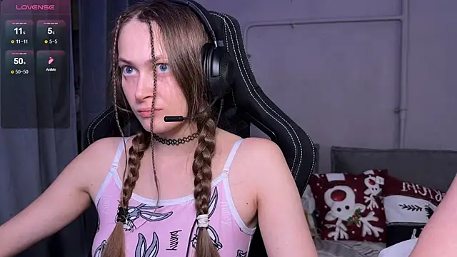 Snapshot of cutemilana_sexwife chatting on 02-07-26, 08:56 cutemilana sexwife online show from 02-07-26, 08:56