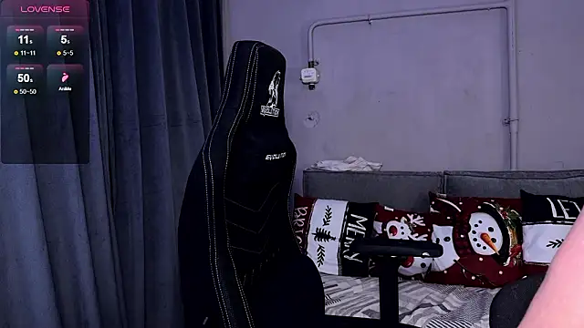 Snapshot of cutemilana_sexwife chatting on 02-11-26, 12:04 cutemilana sexwife online show from 02-11-26, 12:04