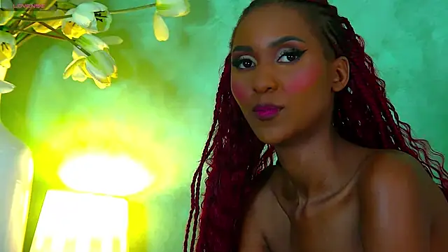 Snapshot of Izzie_Sugar chatting on 09-21-25, 07:48 Izzie Sugar online show from 09-21-25, 07:48