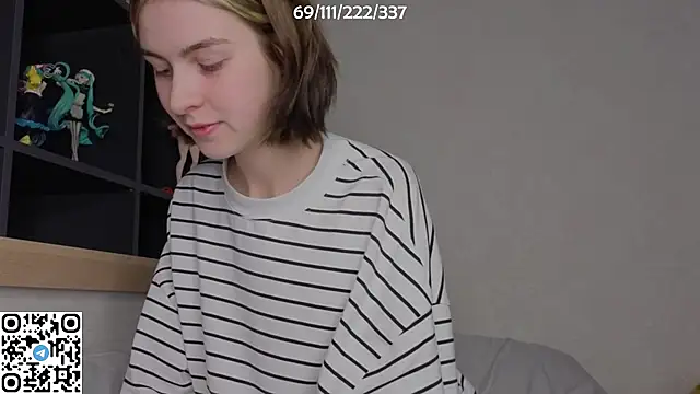 Snapshot of bertamimi chatting on 10-08-25, 05:43 bertamimi online show from 10-08-25, 05:43