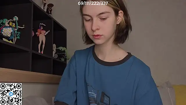 Snapshot of bertamimi chatting on 10-29-25, 06:20 bertamimi online show from 10-29-25, 06:20