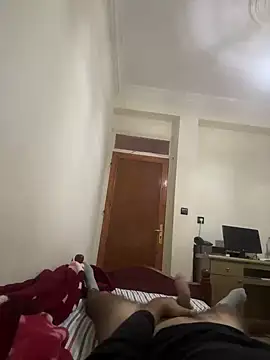 Snapshot of amnnnnnnnnnnn chatting on 10-21-25, 09:54 amnnnnnnnnnnn online show from 10-21-25, 09:54