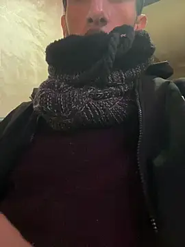 Snapshot of Yasar-Xxxl chatting on 02-02-26, 01:32 Yasar-Xxxl online show from 02-02-26, 01:32