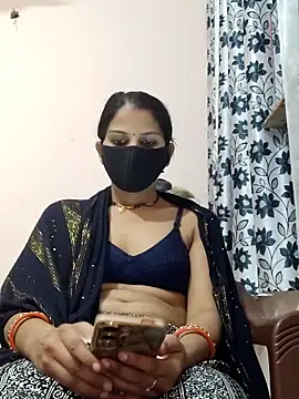 poojam93 online show from 12-18-25, 10:10