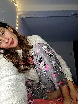 aytanna torrez online show from 12-23-25, 01:36