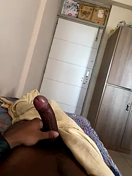 Snapshot of Lustking2406 chatting on 10-04-25, 03:04 Lustking2406 online show from 10-04-25, 03:04