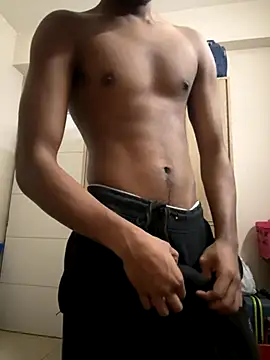 Snapshot of Lustking2406 chatting on 11-21-25, 04:27 Lustking2406 online show from 11-21-25, 04:27