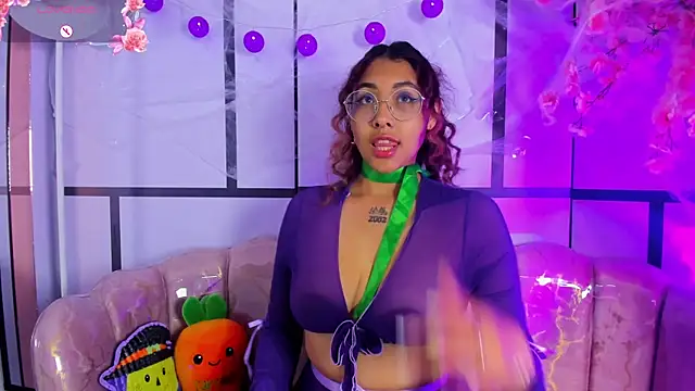 Olivejoness online show from 10-23-25, 05:18