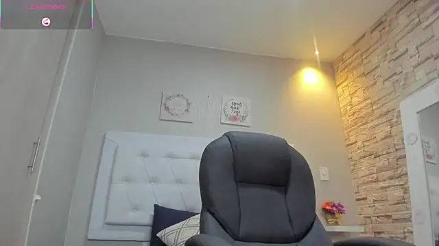 sweet  vanessa1 online show from 12-18-25, 09:54