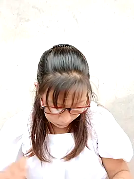 Snapshot of ngocngoc_cute chatting on 09-10-25, 02:00 ngocngoc cute online show from 09-10-25, 02:00