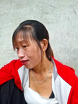 Snapshot of ngocngoc_cute chatting on 10-06-25, 01:14 ngocngoc cute online show from 10-06-25, 01:14